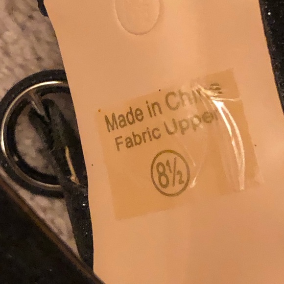 Cathy Jean bedazzled open toe strapped heels! Perfect for date night! - Picture 5 of 8